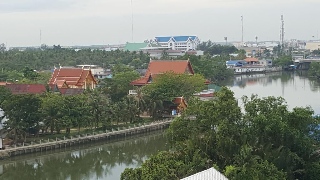 Coco View Hotel Samut Songkhram Ngoại thất bức ảnh