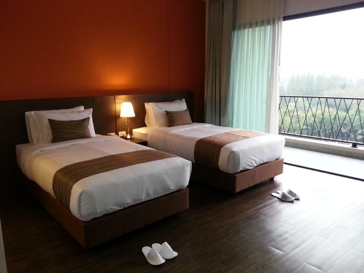 Coco View Hotel Samut Songkhram Ngoại thất bức ảnh